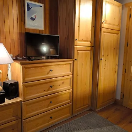 Duplex A La Moutiere Apartment